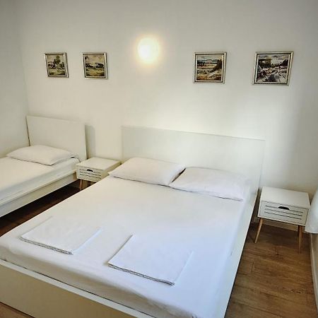 Apartment Buco สตารีกราด-ปาเคลนีซา ภายนอก รูปภาพ