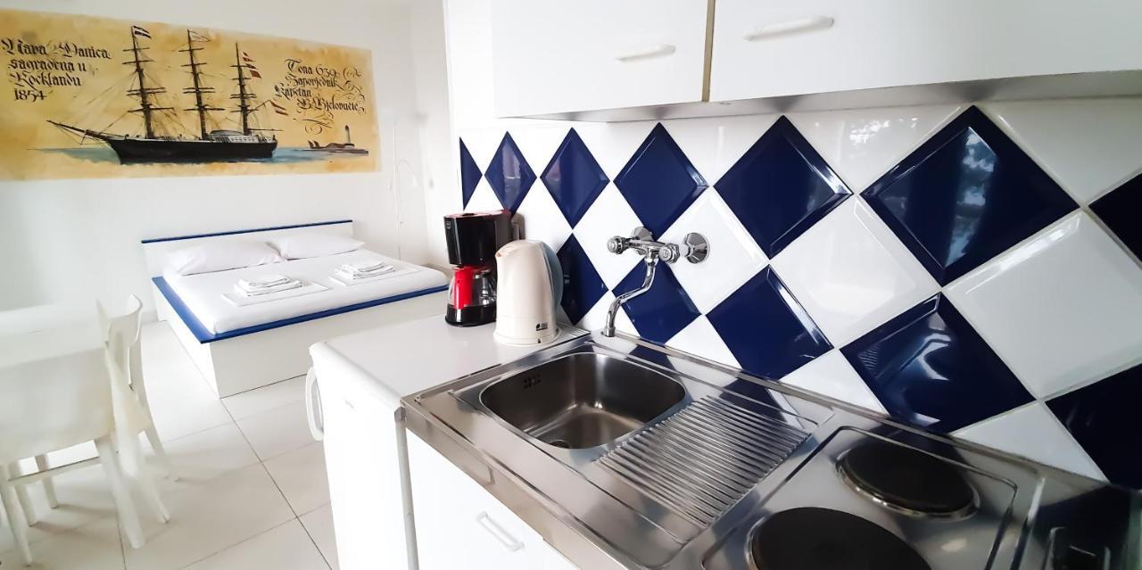 Apartment Buco สตารีกราด-ปาเคลนีซา ภายนอก รูปภาพ
