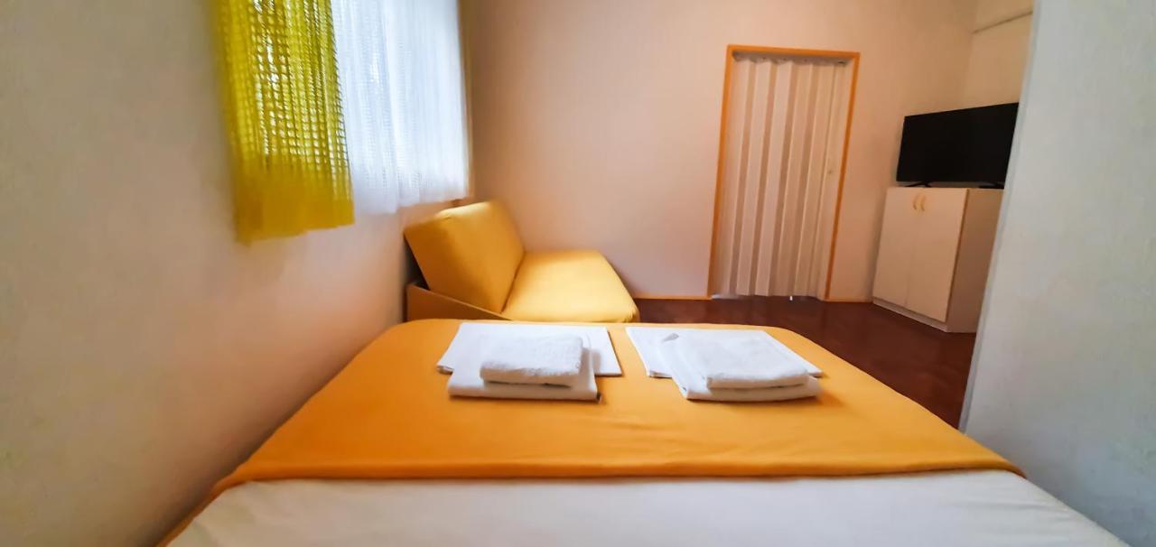 Apartment Buco สตารีกราด-ปาเคลนีซา ภายนอก รูปภาพ